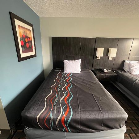 Executive Inn Pelham Bagian luar foto